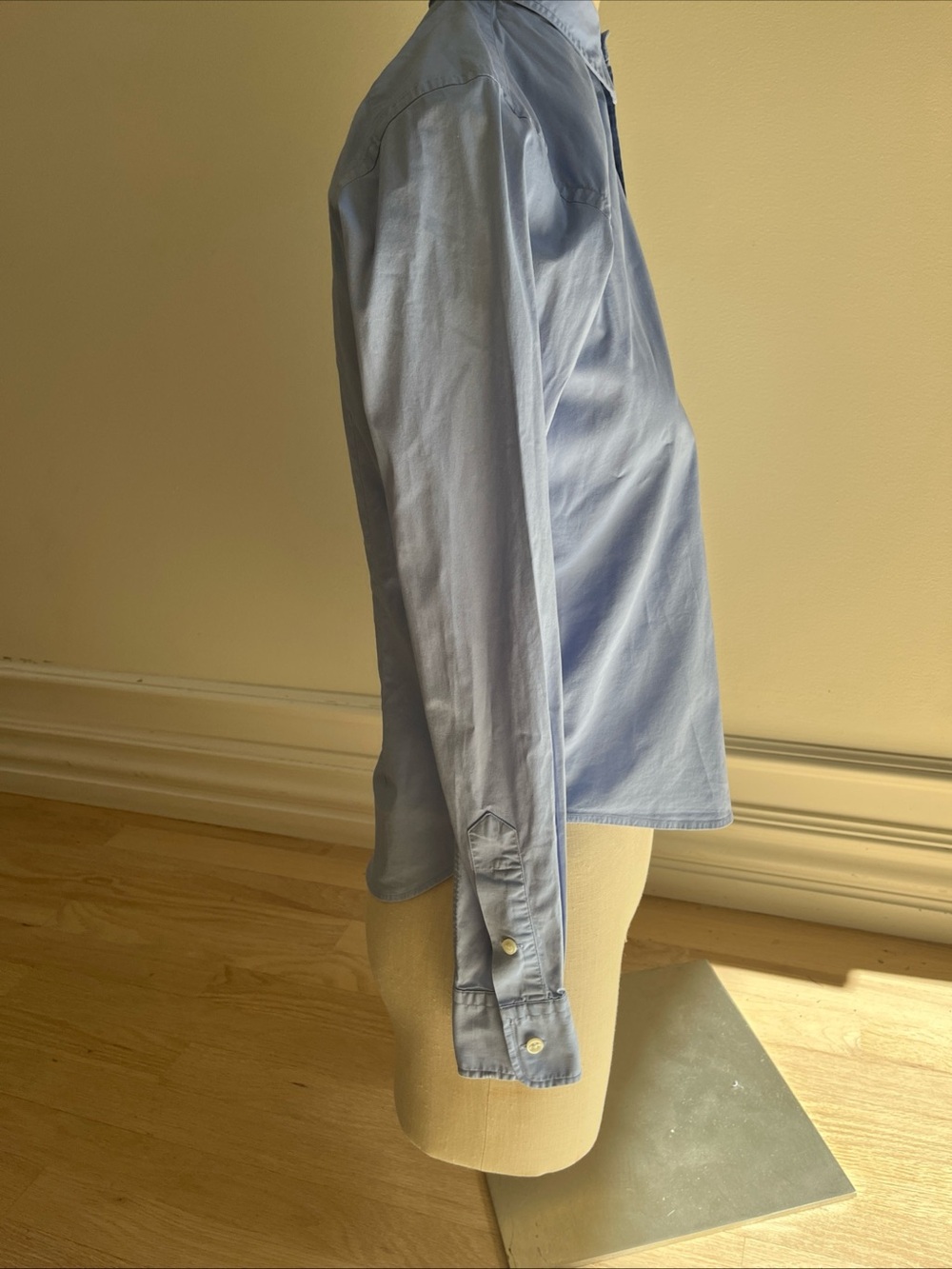 Ralph Lauren Women’s Slim Fit Pale Blue Button-Down Shirt - Picture 4 of 10